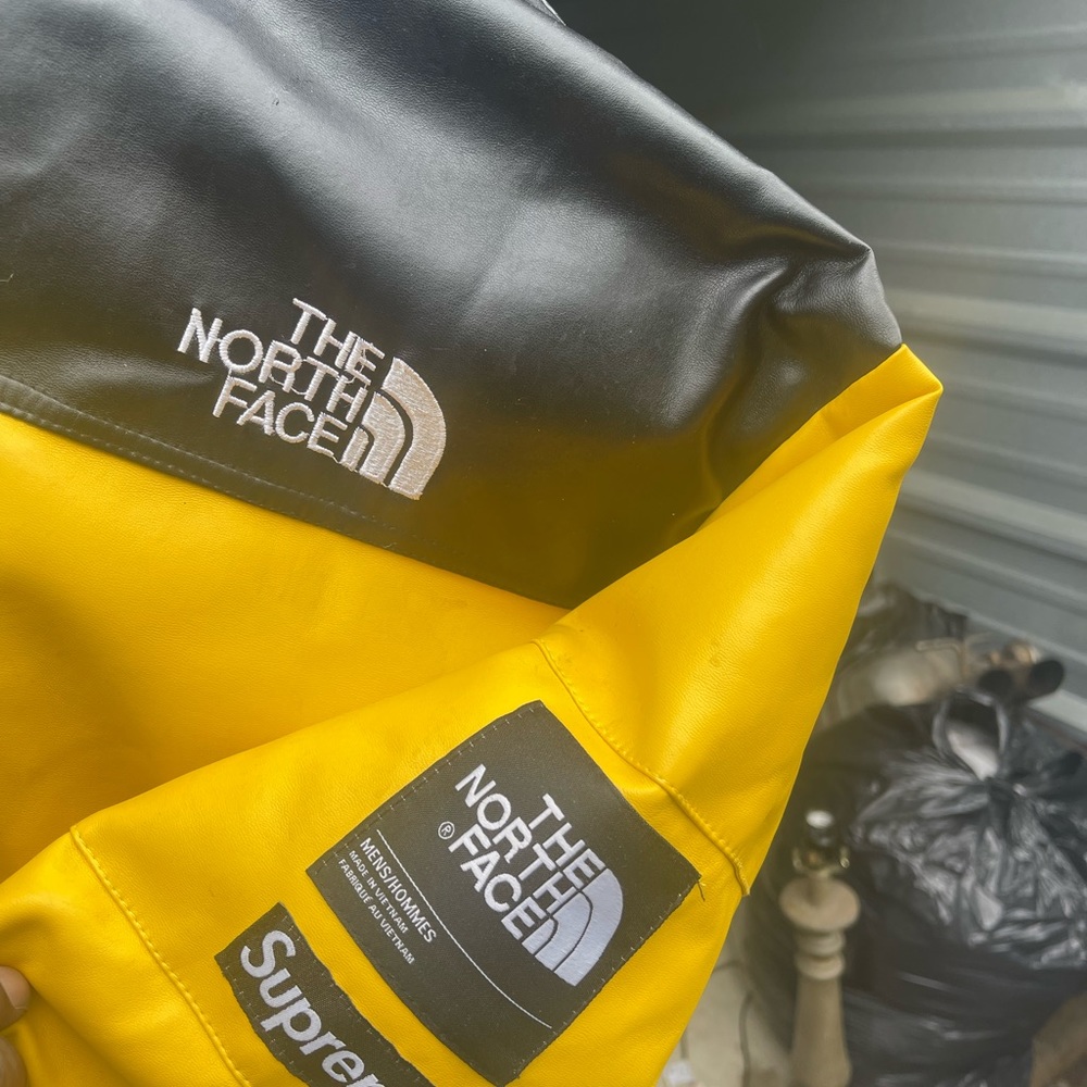 Supreme tf the north face yellow leather nuptse